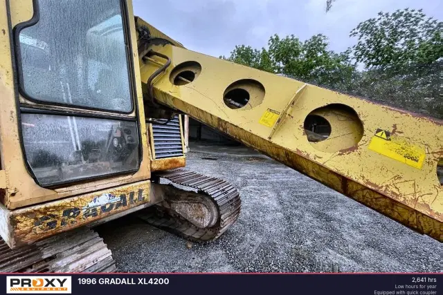 Image of Gradall XL4200 equipment image 2