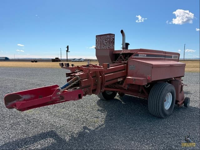 Image of Hesston 4690 equipment image 4
