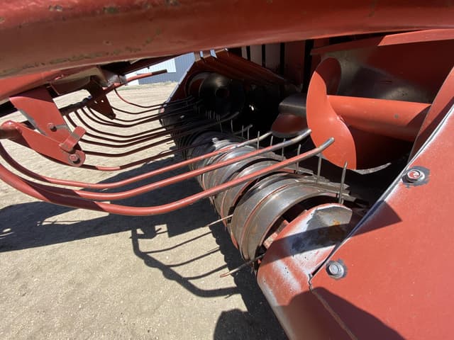 Image of Hesston 4755 equipment image 3
