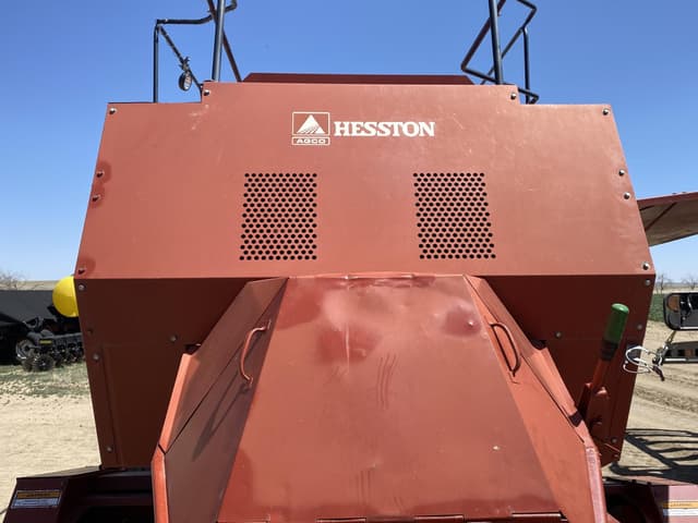 Image of Hesston 4755 equipment image 2