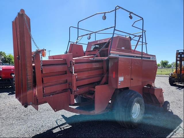 Image of Hesston 4755 equipment image 2