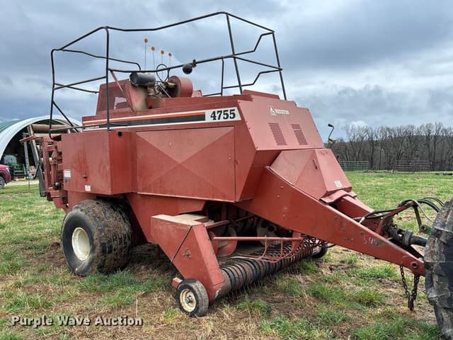 Image of Hesston 4755 equipment image 1