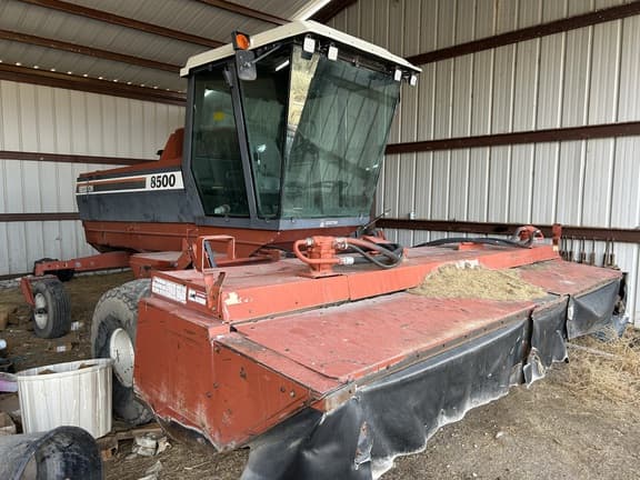 Image of Hesston 8500 equipment image 1