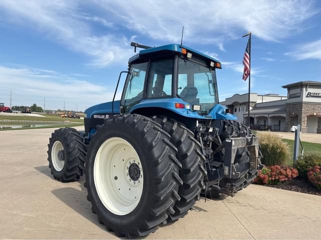 Image of New Holland 8870 equipment image 2