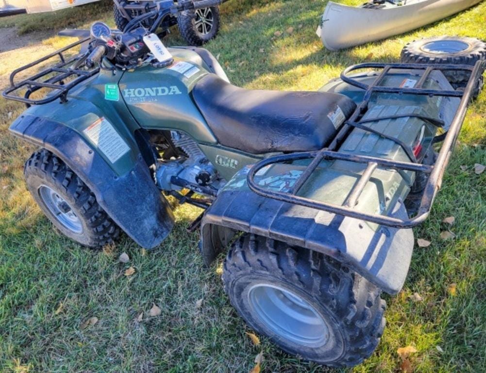 1996 Honda Fourtrax 300 Equipment Image0