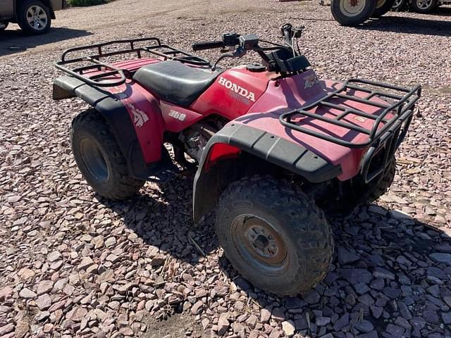 Image of Honda TRX300 equipment image 1