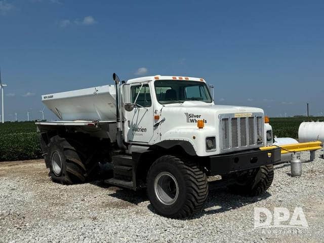 Image of International 2554 equipment image 1