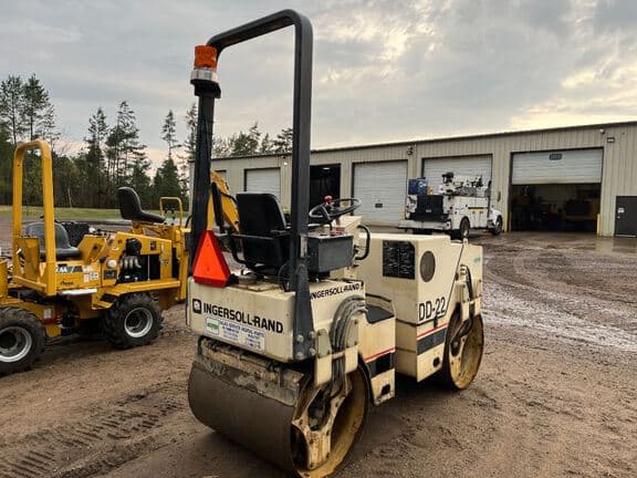Image of Ingersoll Rand DD-22 equipment image 3