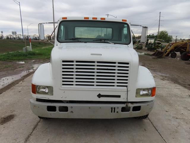 Image of International 4700 equipment image 2