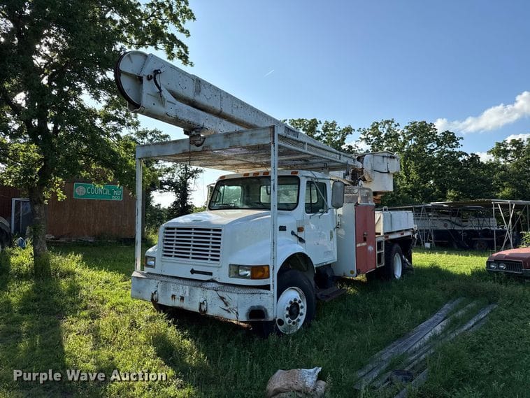 1996 International 4700 Equipment Image0