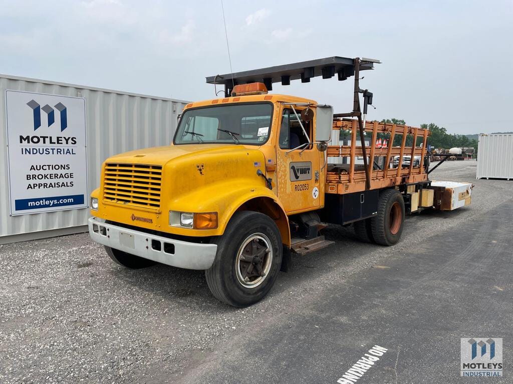 Main image International 4700