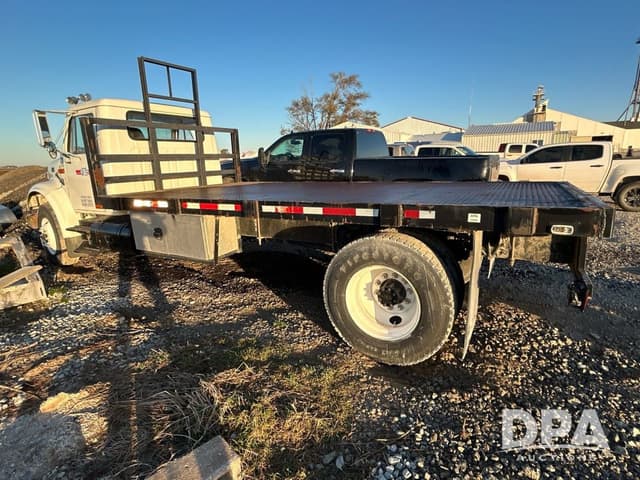 Image of International 4700 equipment image 4