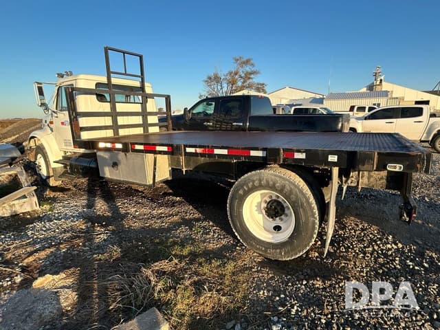 Image of International 4700 equipment image 3