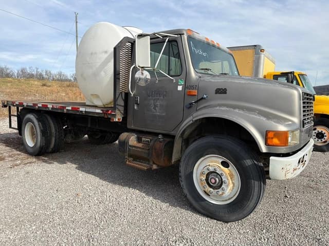 Image of International 4700 equipment image 2