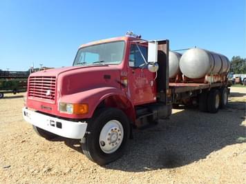 Main image International 4900