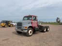 1996 International 8100 Image