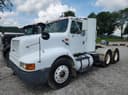 1996 International 8200 Image