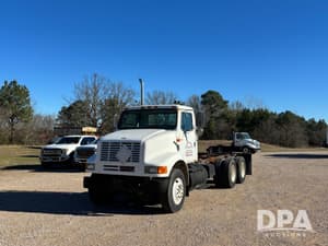 1996 International 8600 Image
