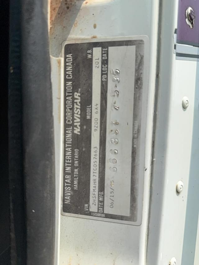 Image of International 9200 equipment image 3