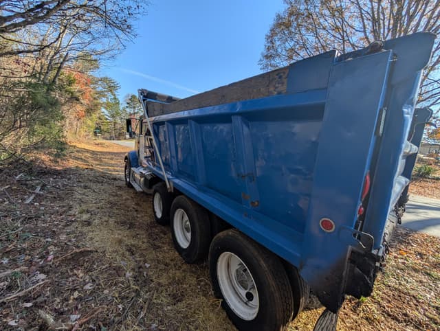 Image of International 9400 equipment image 3