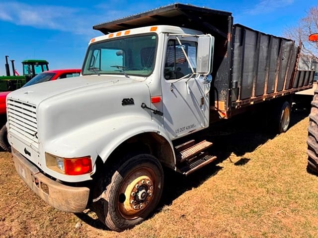 1996 International 4700 Equipment Image0
