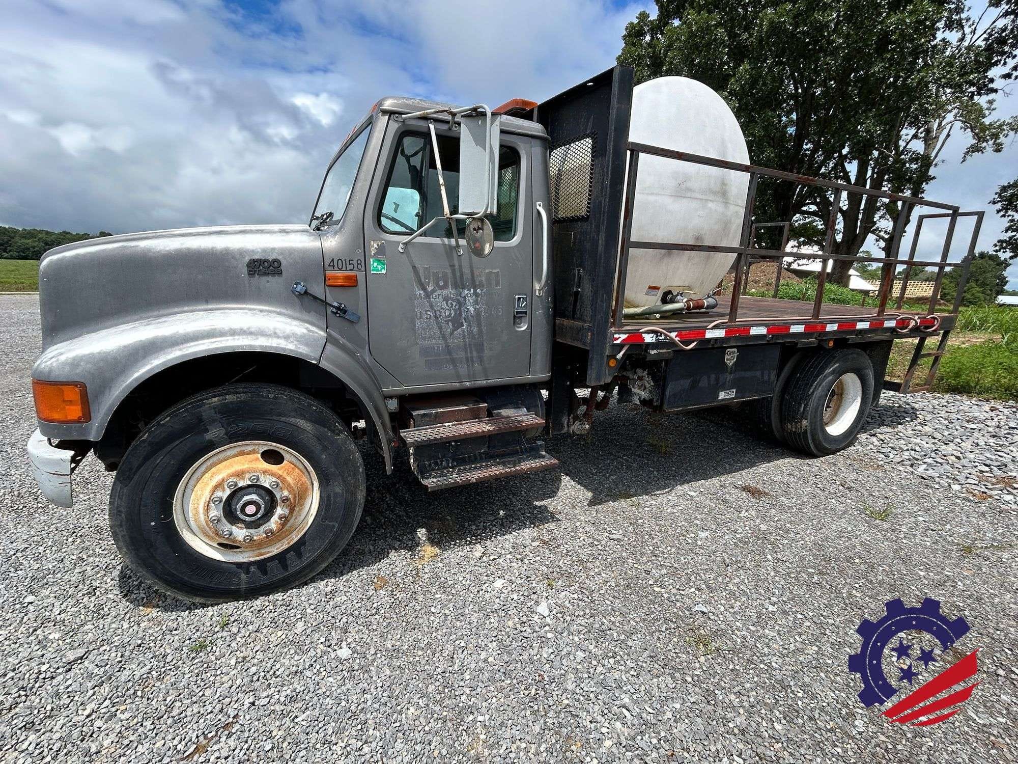 1996 International 4700 Equipment Image0
