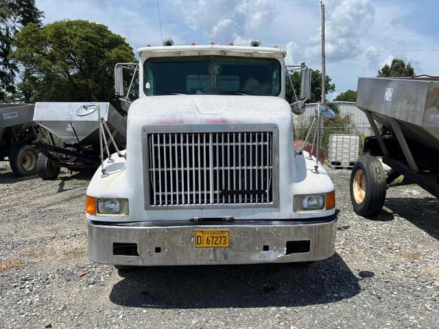 Image of International 9200 equipment image 1