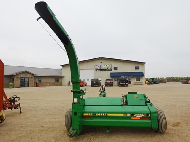 Image of John Deere 3950 equipment image 4