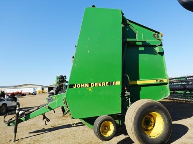 Image of John Deere 535 equipment image 1