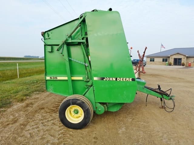 Image of John Deere 535 equipment image 1