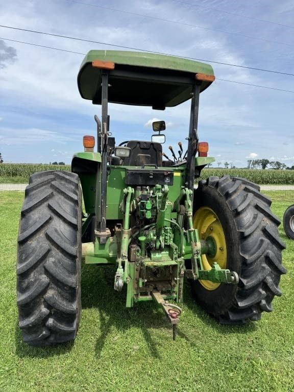 Image of John Deere 6400 equipment image 3