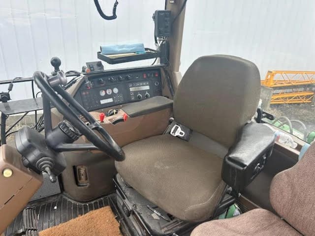 Image of John Deere 8100 equipment image 4