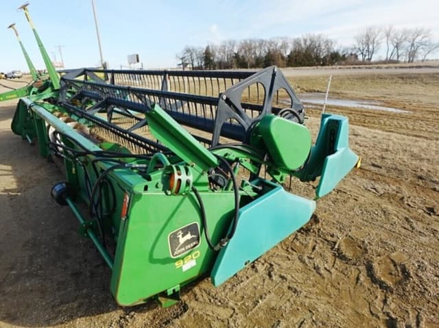 Image of John Deere 920 equipment image 3