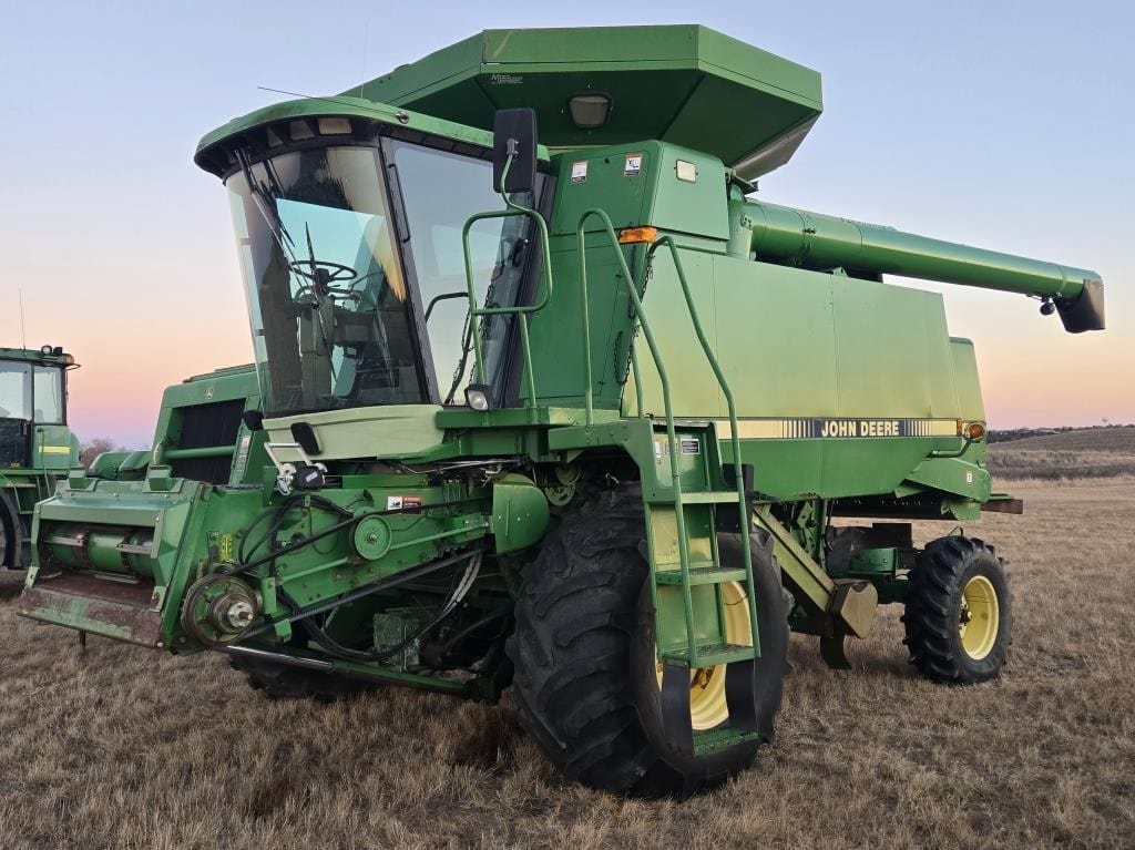 1996 John Deere 9600 Equipment Image0