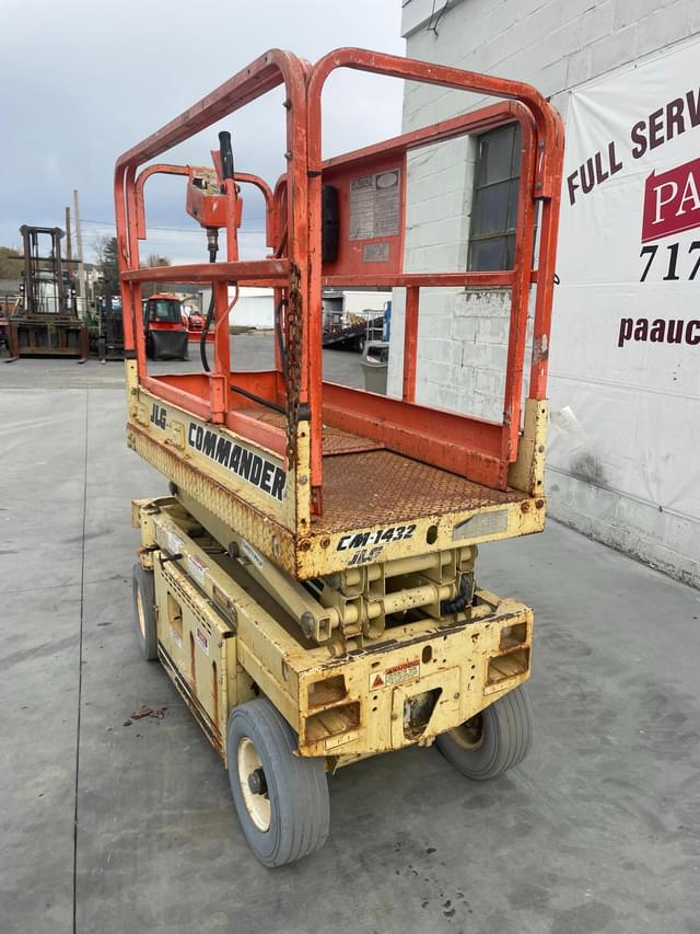 Image of JLG CM1432 equipment image 3