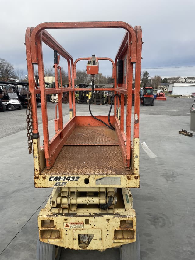 Image of JLG CM1432 equipment image 4