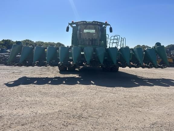 Image of John Deere 1293 equipment image 1