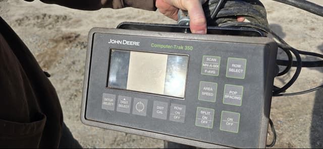 Image of John Deere 1710 equipment image 3