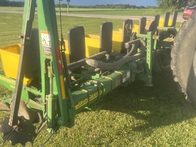 Image of John Deere 1710 equipment image 1