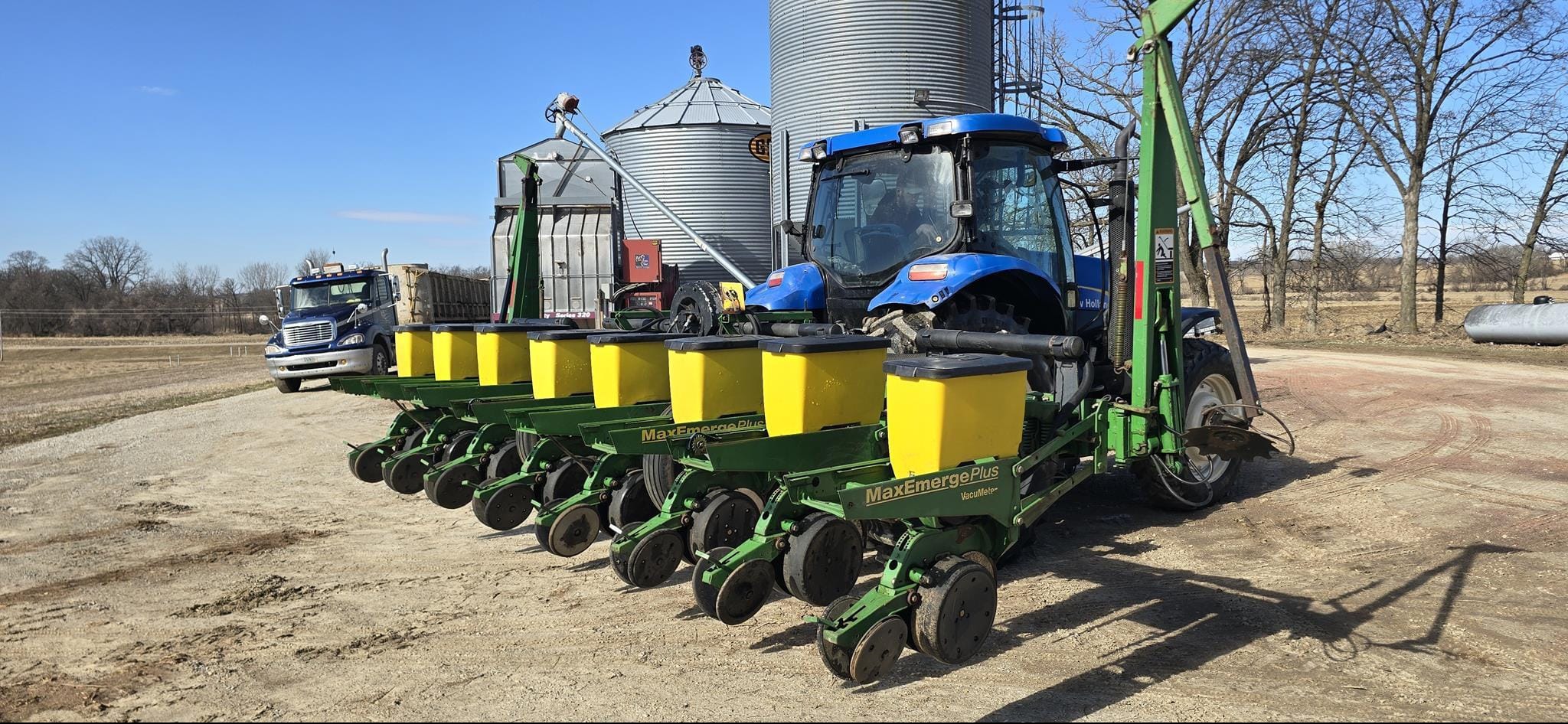 1996 John Deere 1710 Equipment Image0