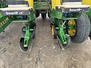 Main image John Deere 1760 10