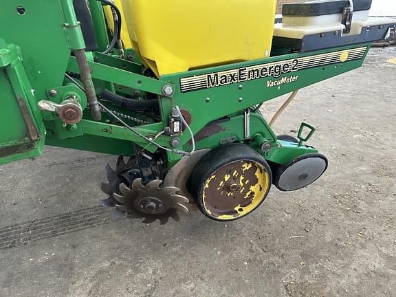 Image of John Deere 1760 equipment image 4