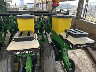 Main image John Deere 1760 8