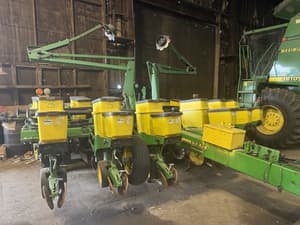 1996 John Deere 1760 Image