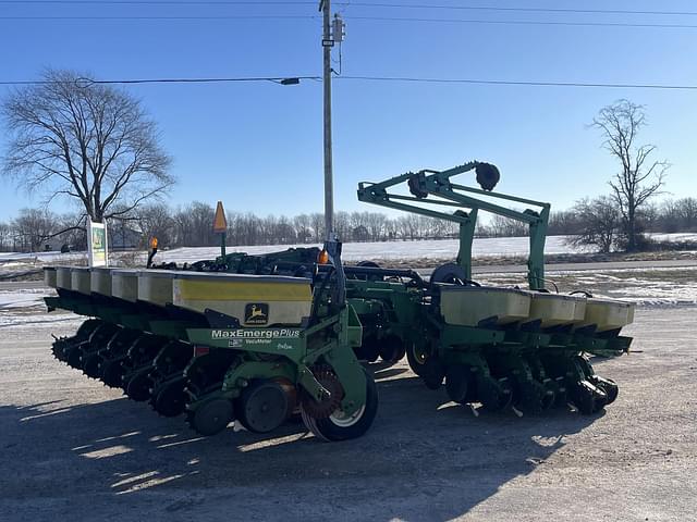 Image of John Deere 1780 equipment image 2