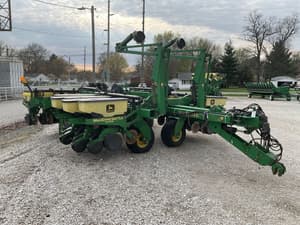 1996 John Deere 1780 Image