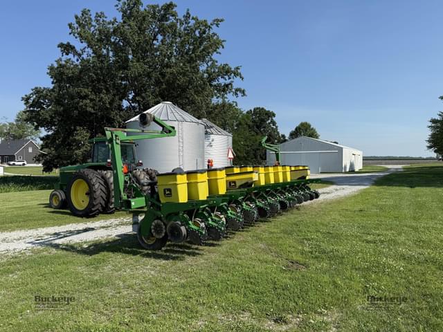Image of John Deere 1780 equipment image 4