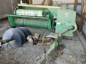 Main image John Deere 328