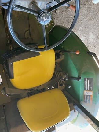 Image of John Deere 5200 equipment image 4