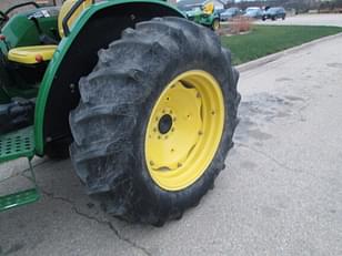 Main image John Deere 5300 10